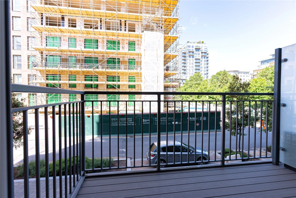 Studio apartments/flats for sale in East Drive, Beaufort Park, Colindale - NW9 view 7