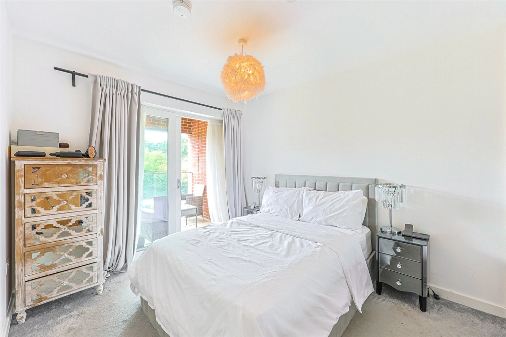 1 bedroom apartments/flats for sale in Achill Close, Colindale Gardens, Colindale - NW9 view 9