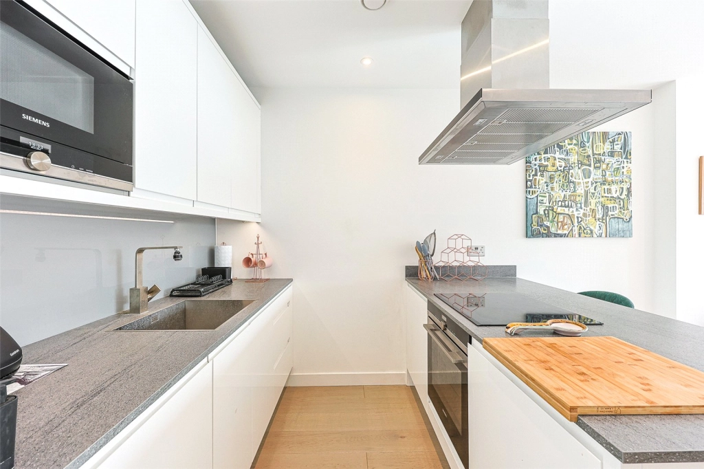 1 bedroom apartments/flats for sale in Achill Close, Colindale Gardens, Colindale - NW9 view 2