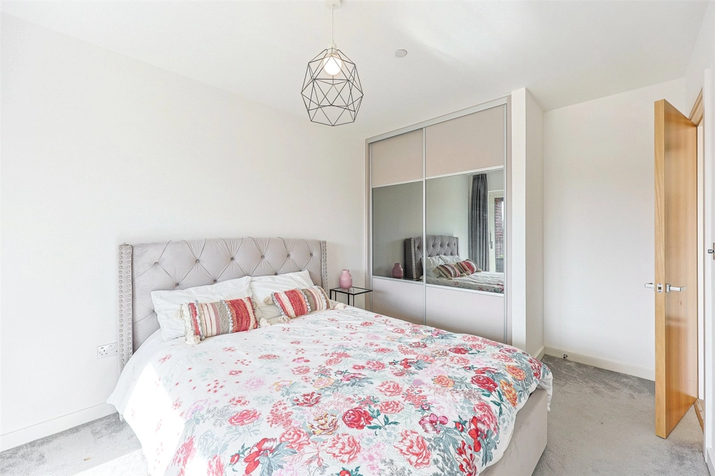 1 bedroom apartments/flats for sale in Achill Close, Colindale Gardens, Colindale - NW9 view 10