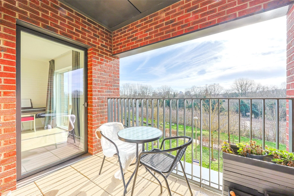 1 bedroom apartments/flats for sale in Achill Close, Colindale Gardens, Colindale - NW9 view 11