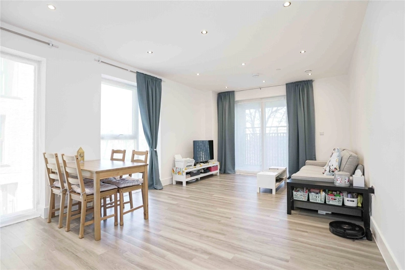 1 bedroom apartments/flats to sale in Aerodrome Road, Colindale Gardens, Colindale-image 1