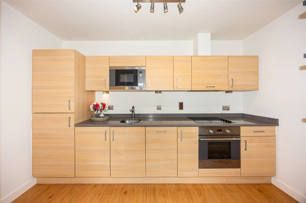 2 bedrooms apartments/flats for sale in Heritage Avenue, Beaufort Park, Colindale - NW9 view 4