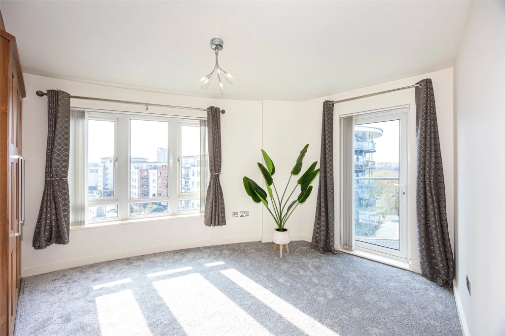 2 bedrooms apartments/flats for sale in Heritage Avenue, Beaufort Park, Colindale - NW9 view 7