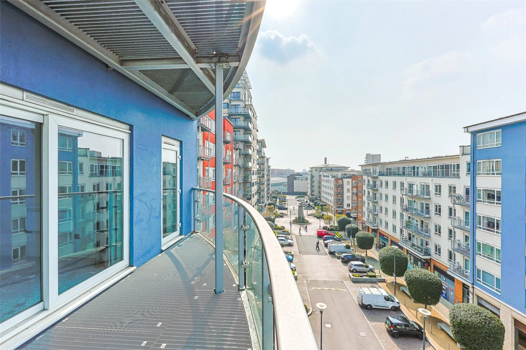 2 bedrooms apartments/flats for sale in Heritage Avenue, Beaufort Park, Colindale - NW9 view 10