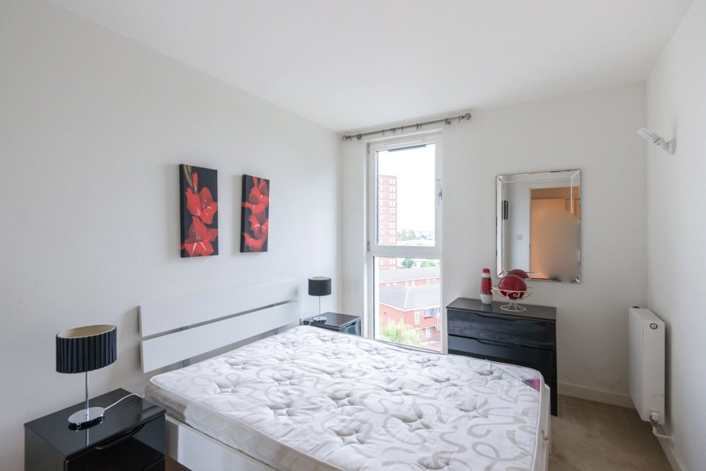 2 bedrooms apartments/flats for sale in Station Approach, Hayes - UB3 view 5