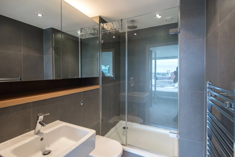 2 bedrooms apartments/flats to sale in Station Approach, Hayes-image 11