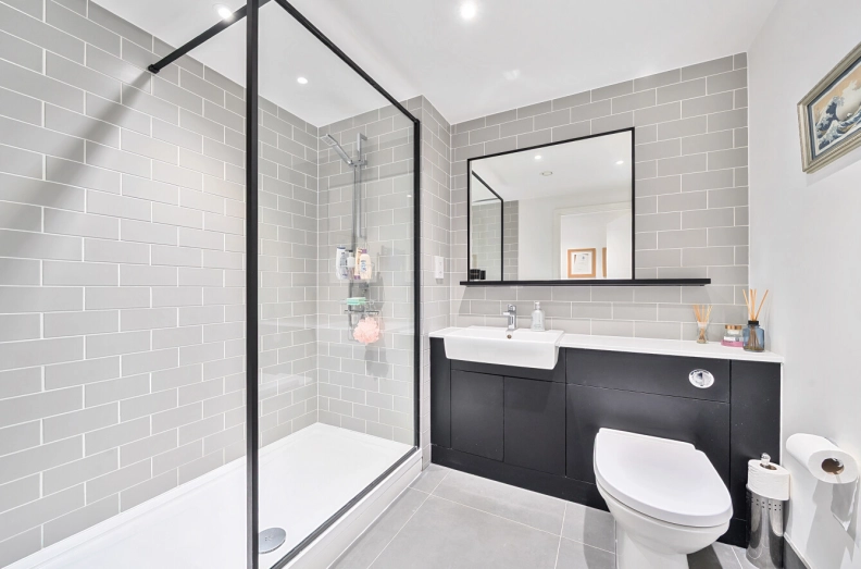1 bedroom apartments/flats to sale in Beaufort Square, Beaufort Park, Colindale-image 8