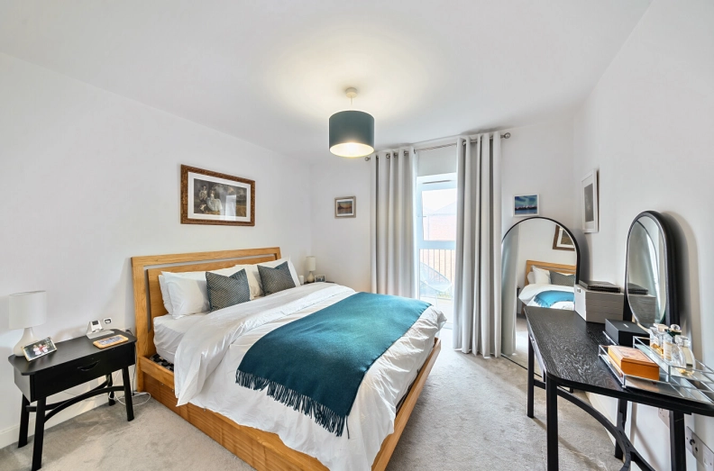 1 bedroom apartments/flats to sale in Beaufort Square, Beaufort Park, Colindale-image 5