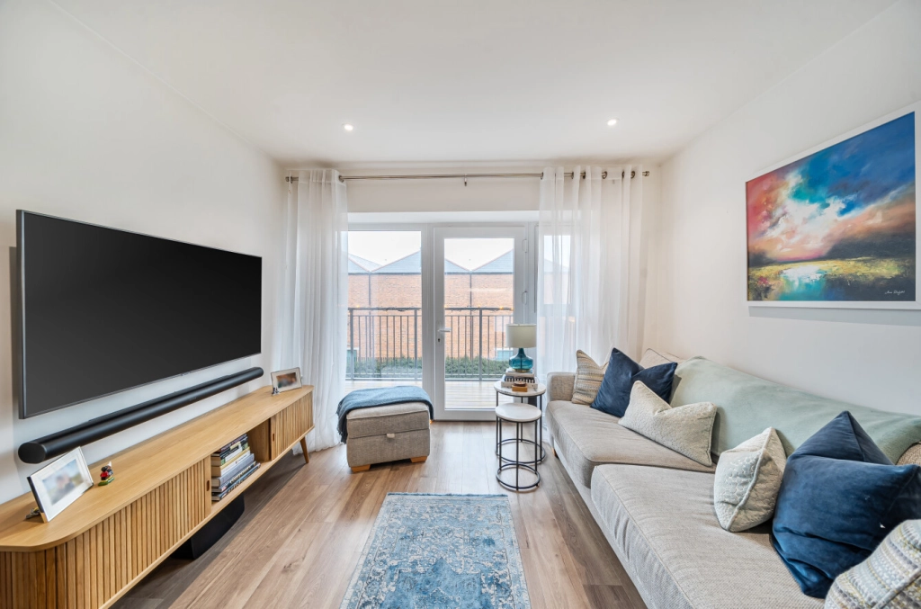 1 bedroom apartments/flats for sale in Beaufort Square, Beaufort Park, Colindale - NW9 view 14