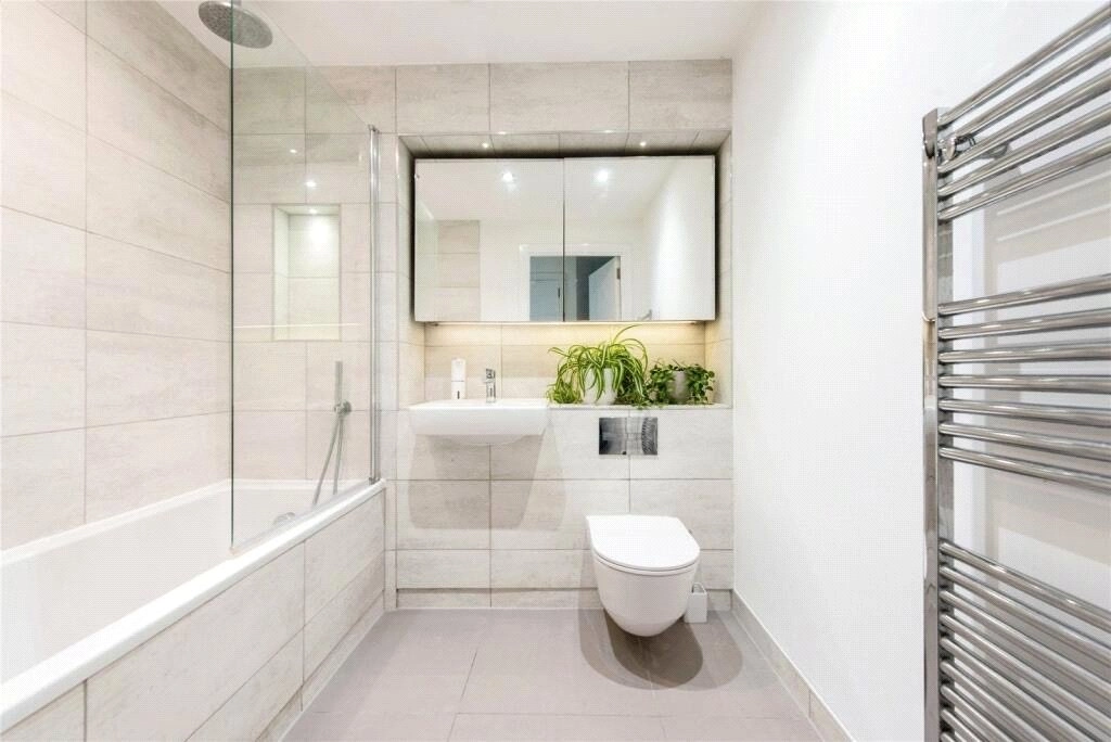 2 bedrooms apartments/flats for sale in Healum Avenue, Southall - UB2 view 15