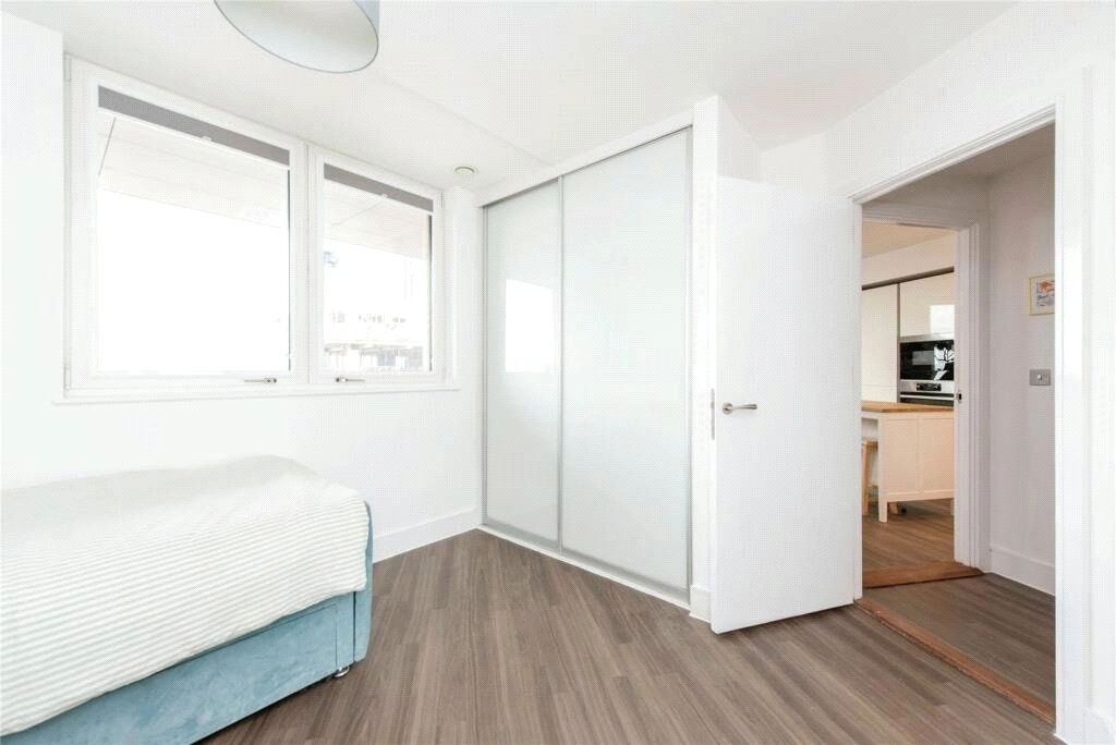 2 bedrooms apartments/flats for sale in Healum Avenue, Southall - UB2 view 13