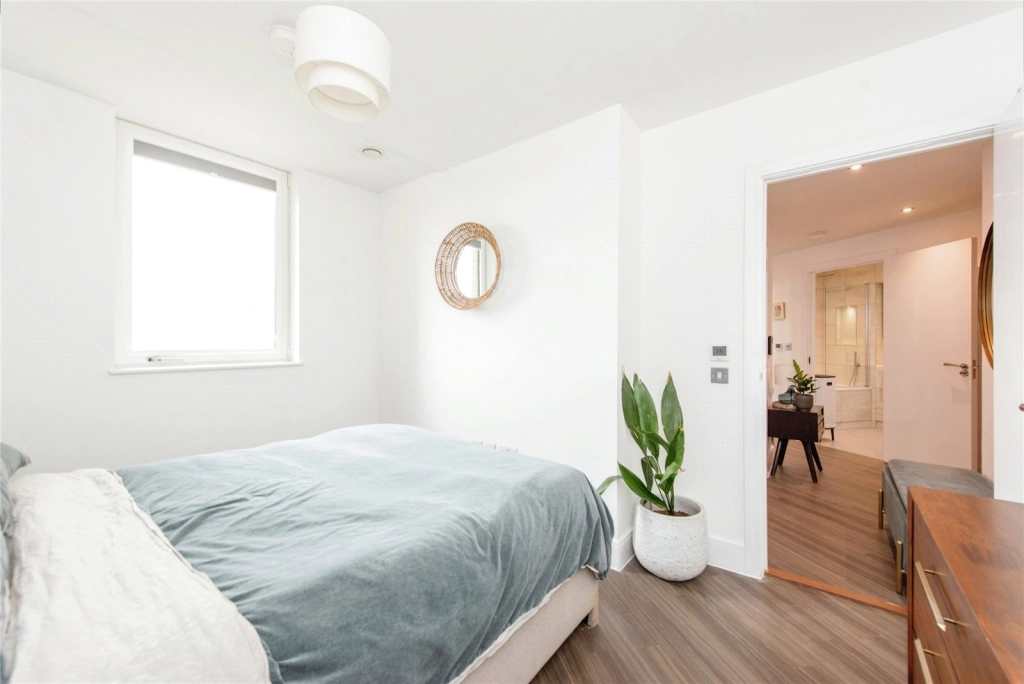 2 bedrooms apartments/flats for sale in Healum Avenue, Southall - UB2 view 14