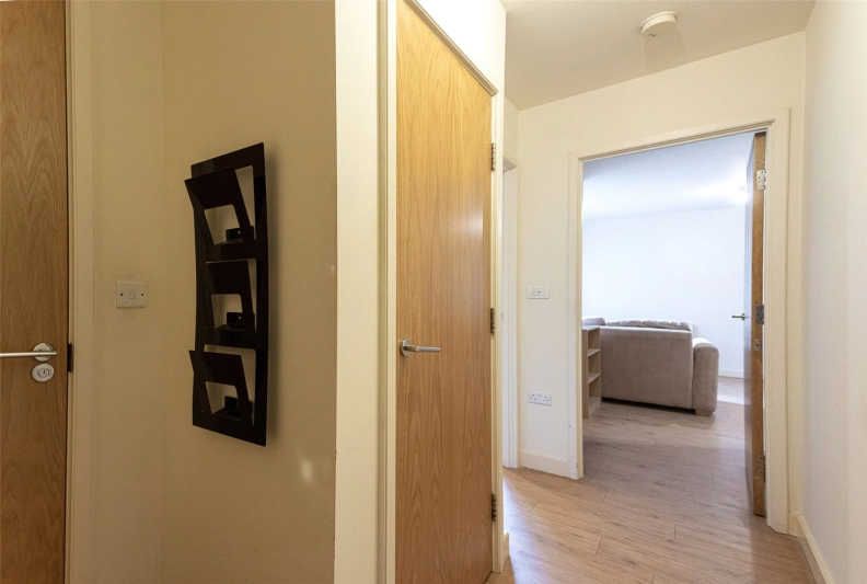 1 bedroom apartments/flats to sale in Boulevard Drive, Beaufort Park, Colindale-image 12