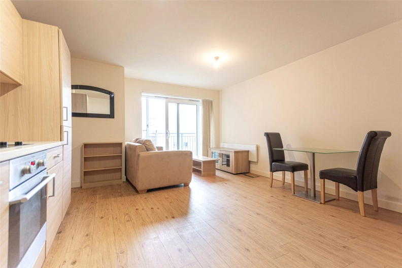 1 bedroom apartments/flats to sale in Boulevard Drive, Beaufort Park, Colindale-image 6