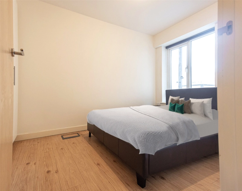 1 bedroom apartments/flats to sale in Boulevard Drive, Beaufort Park, Colindale-image 5