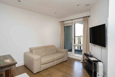 Longfield Avenue, Ealing W5 image 14
