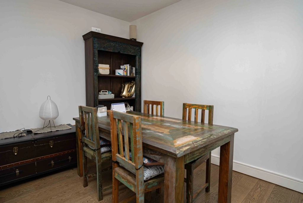 2 bedrooms apartments/flats for sale in Longfield Avenue, Ealing - W5 view 2