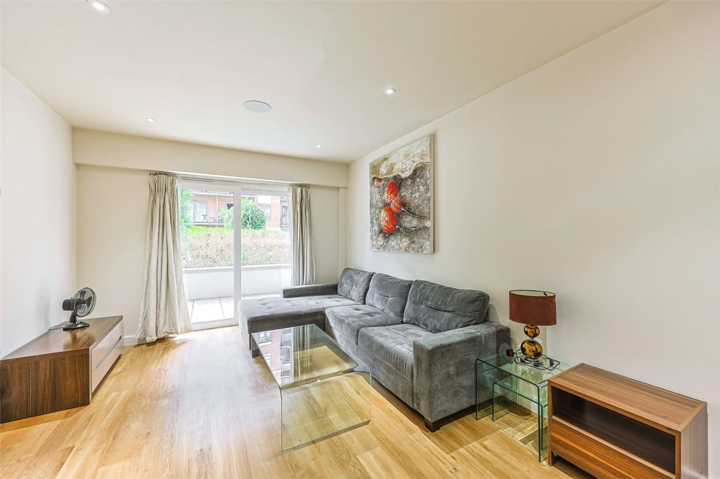 2 bedrooms apartments/flats for sale in Boulevard Drive, Beaufort Park, Colindale - NW9 view 4
