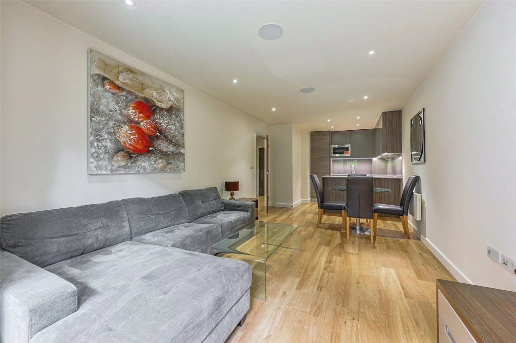 2 bedrooms apartments/flats for sale in Boulevard Drive, Beaufort Park, Colindale - NW9 view 3