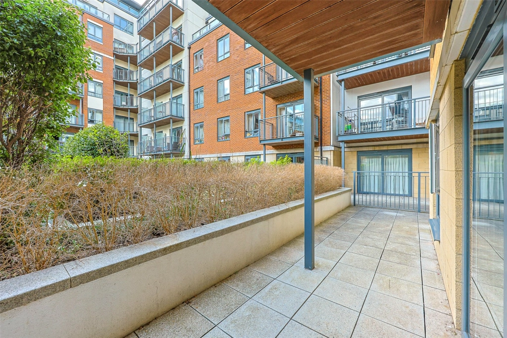 2 bedrooms apartments/flats for sale in Boulevard Drive, Beaufort Park, Colindale - NW9 view 9