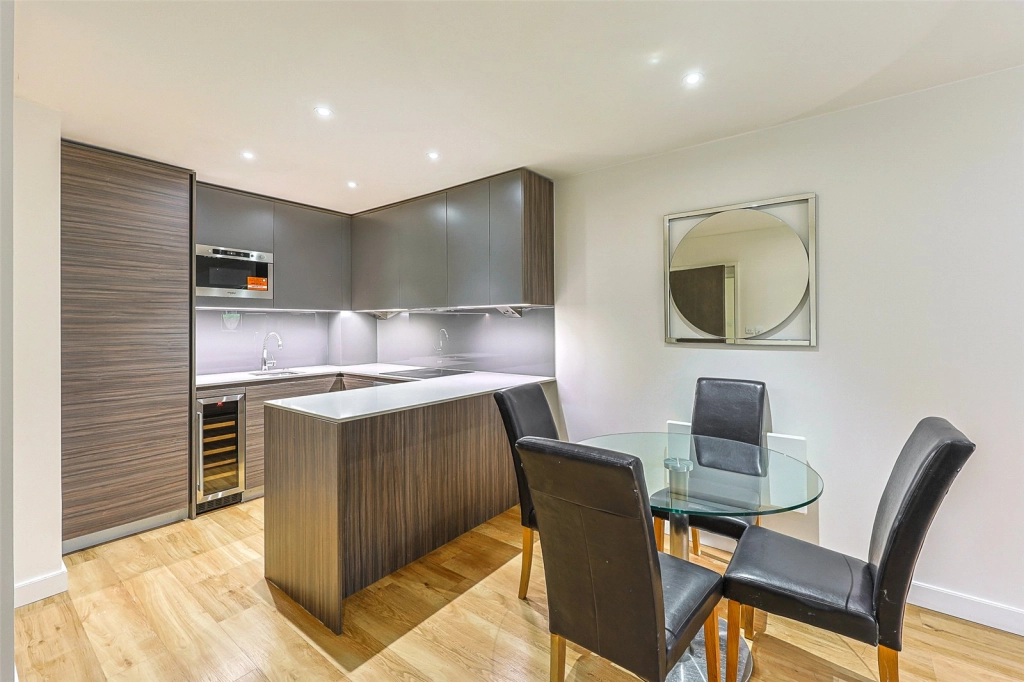 2 bedrooms apartments/flats for sale in Boulevard Drive, Beaufort Park, Colindale - NW9 view 12