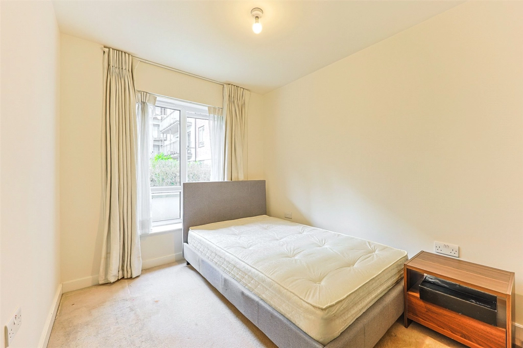 2 bedrooms apartments/flats for sale in Boulevard Drive, Beaufort Park, Colindale - NW9 view 7