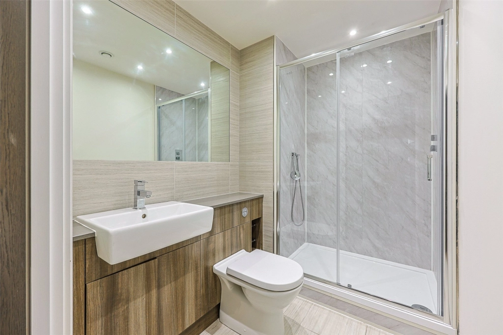 2 bedrooms apartments/flats for sale in Boulevard Drive, Beaufort Park, Colindale - NW9 view 14