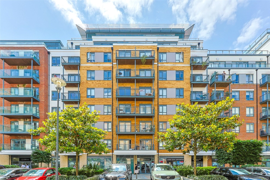 2 bedrooms apartments/flats for sale in Boulevard Drive, Beaufort Park, Colindale - NW9 view 5