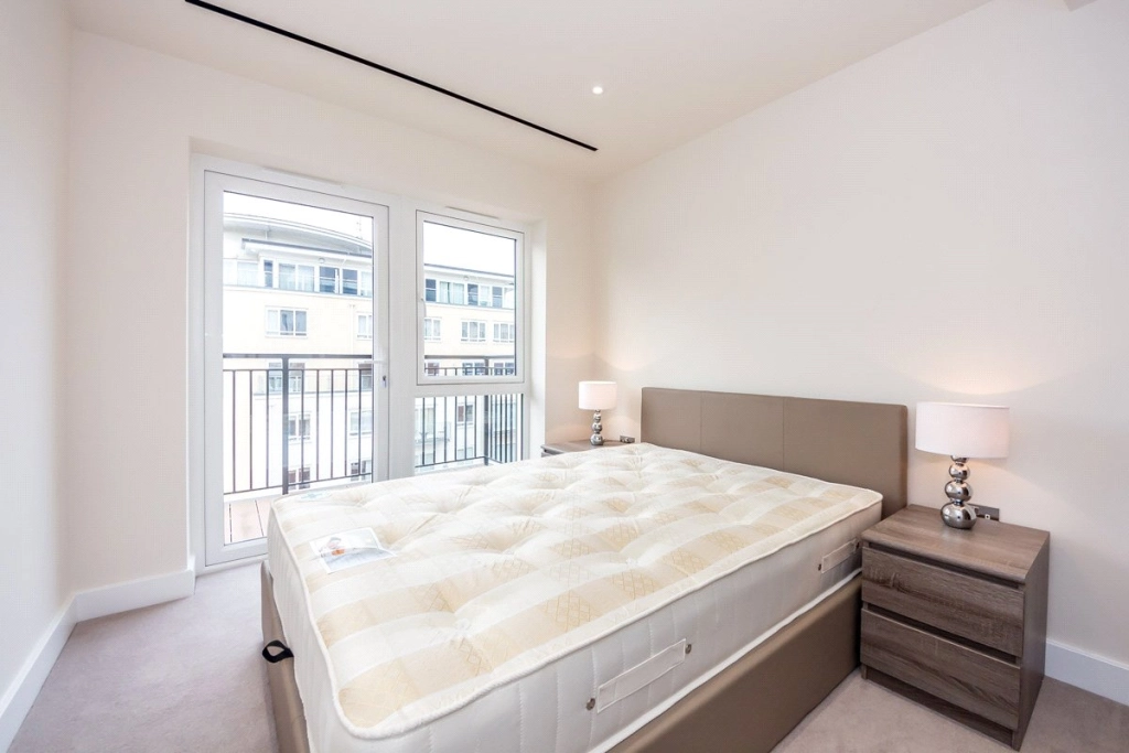 2 bedrooms apartments/flats for sale in Beaufort Square, Beaufort Park, Colindale - NW9 view 6