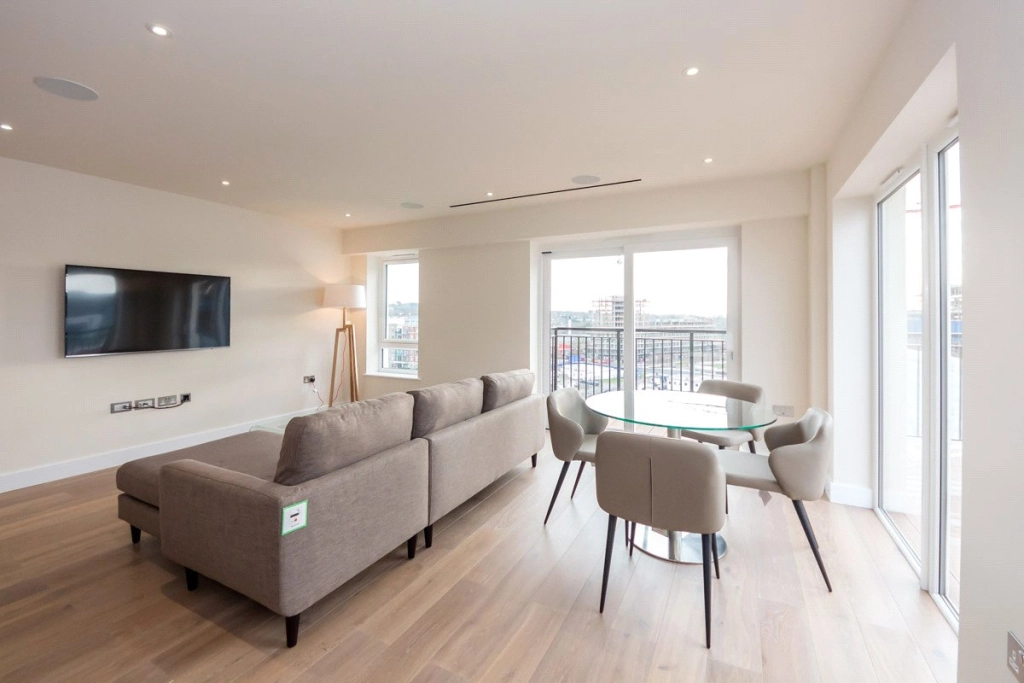 2 bedrooms apartments/flats for sale in Beaufort Square, Beaufort Park, Colindale - NW9 view 2