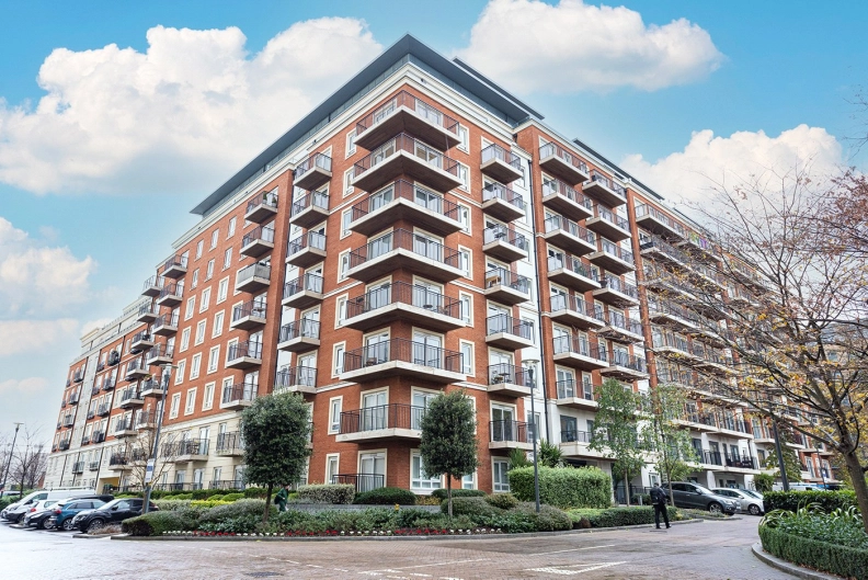 2 bedrooms apartments/flats to sale in Beaufort Square, Beaufort Park, Colindale-image 1