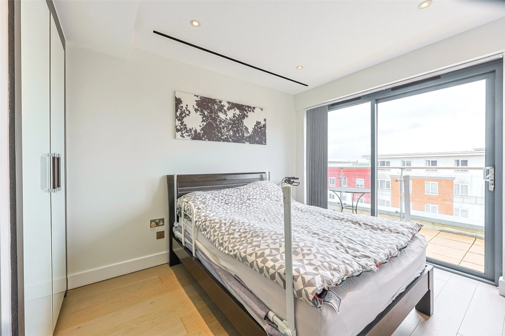 3 bedrooms apartments/flats for sale in Boulevard Drive, Beaufort Park, Colindale - NW9 view 8
