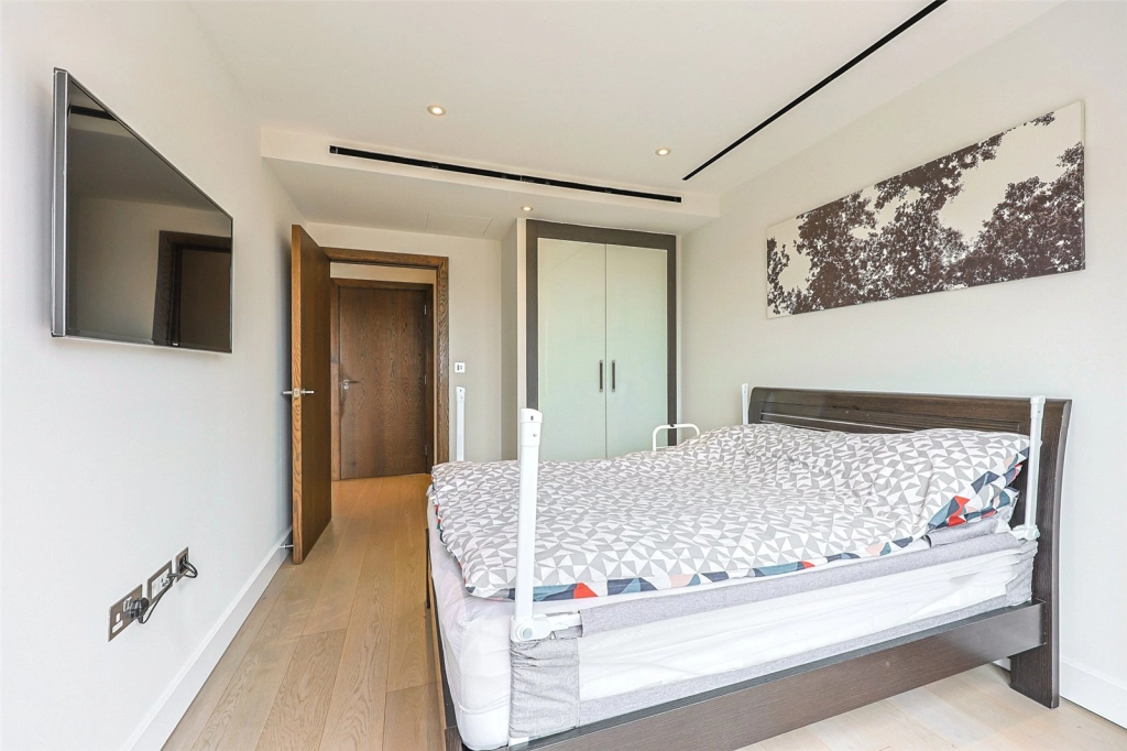 3 bedrooms apartments/flats for sale in Boulevard Drive, Beaufort Park, Colindale - NW9 view 15