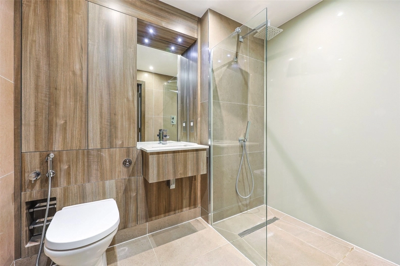 3 bedrooms apartments/flats to sale in Boulevard Drive, Beaufort Park, Colindale-image 14