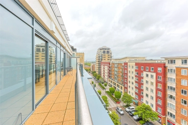 Boulevard Drive, Beaufort Park, Colindale NW9 image 13