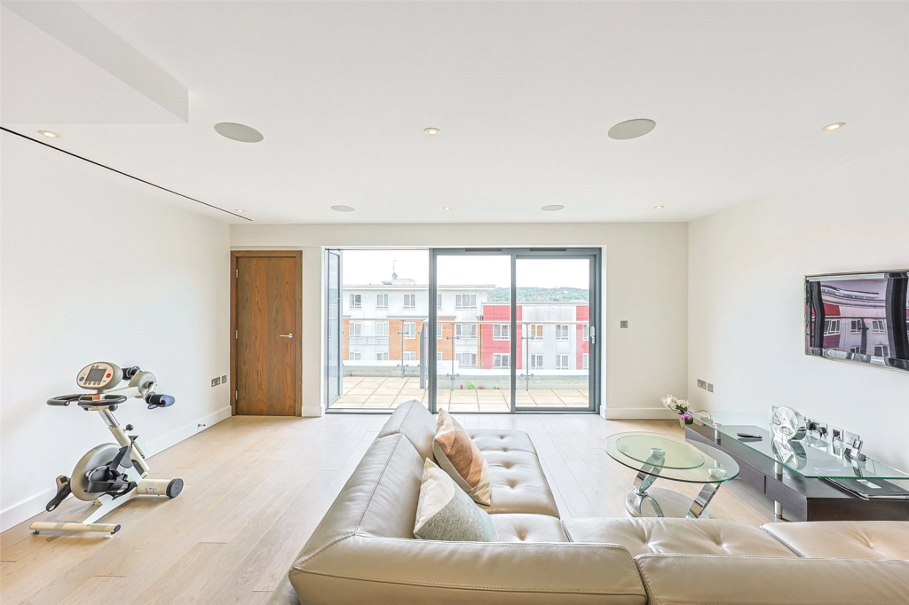 3 bedrooms apartments/flats for sale in Boulevard Drive, Beaufort Park, Colindale - NW9 view 5