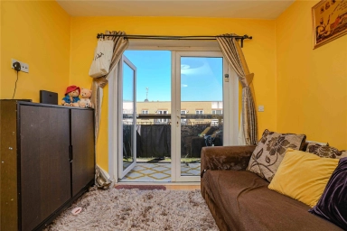 Featherstone Road, Southall UB2 image 9