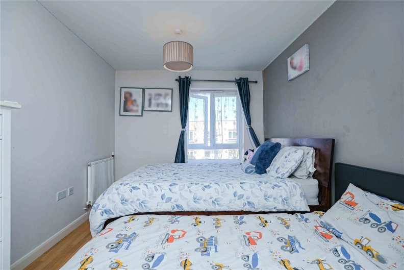 2 bedrooms apartments/flats to sale in Featherstone Road, Southall-image 5