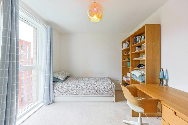 1 bedroom apartments/flats to sale in Lismore Boulevard, Colindale Gardens, Colindale-image 7
