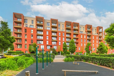 Lismore Boulevard, Colindale Gardens, Colindale NW9 image 1