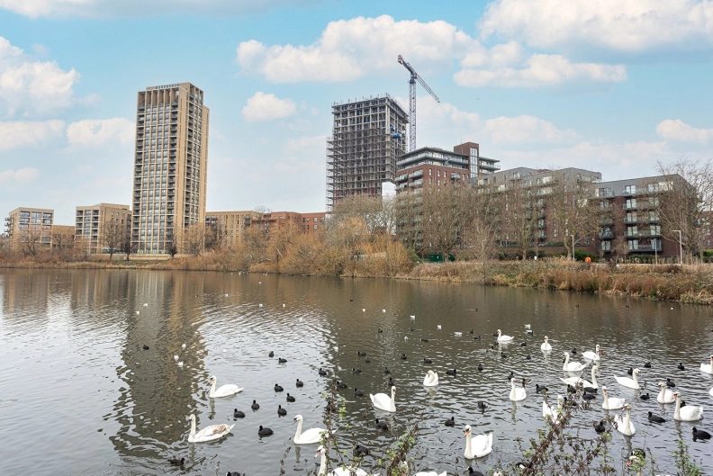 1 bedroom apartments/flats to sale in Beech Apartments, Hendon Waterside-image 4