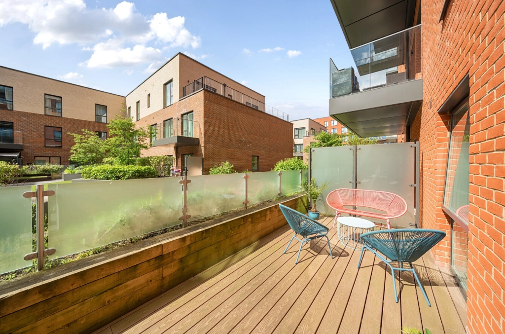 1 bedroom apartments/flats for sale in Thonrey Close, Colindale Gardens, Colindale - NW9 view 13