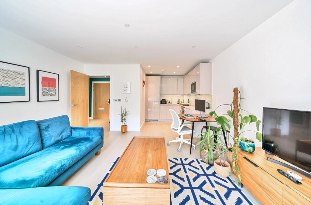 1 bedroom apartments/flats for sale in Thonrey Close, Colindale Gardens, Colindale - NW9 view 2