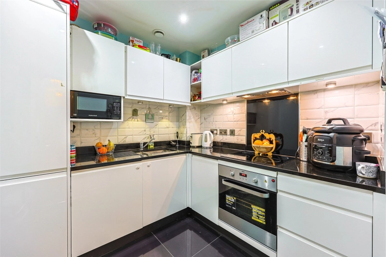 2 bedrooms apartments/flats to sale in Guardian Avenue, Colindale-image 7