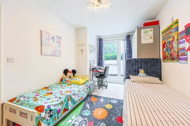 Guardian Avenue, Colindale NW9 image 6