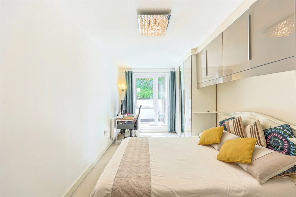 2 bedrooms apartments/flats for sale in Guardian Avenue, Colindale - NW9 view 11