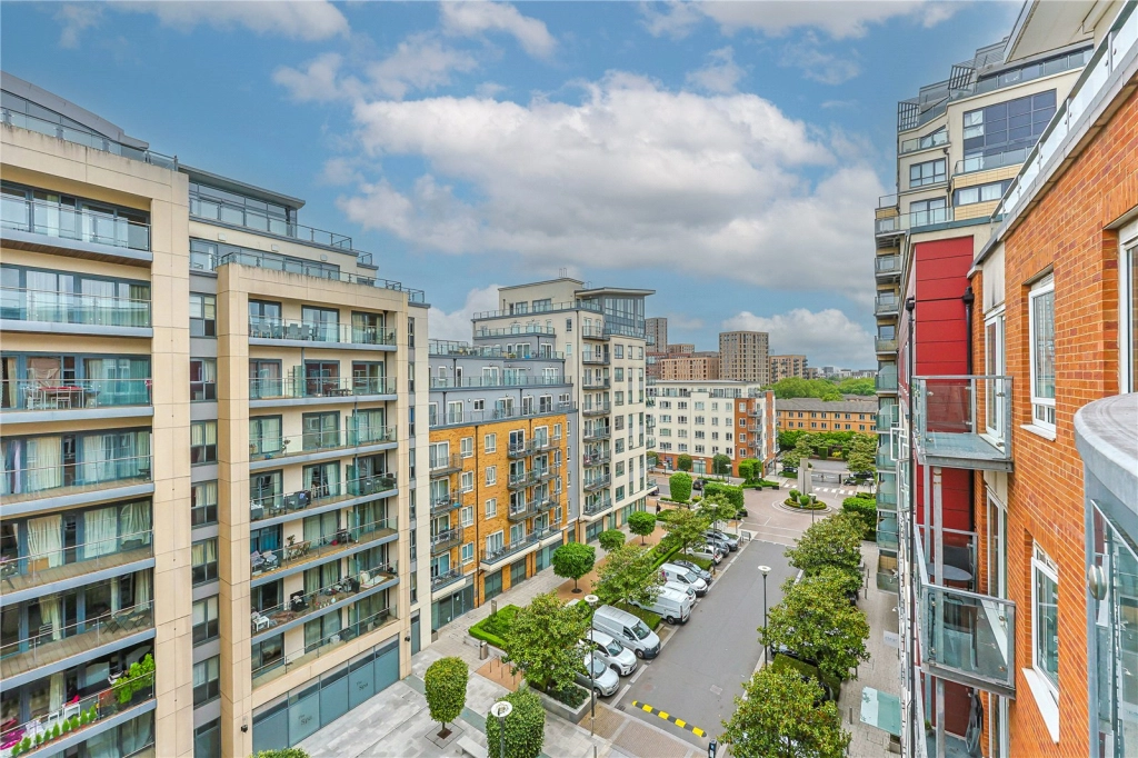 1 bedroom apartments/flats for sale in Boulevard Drive, Beaufort Park, Colindale - NW9 view 10