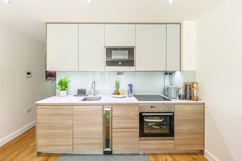 Studio apartments/flats for sale in Boulevard Drive, Beaufort Park, Colindale - NW9 view 4