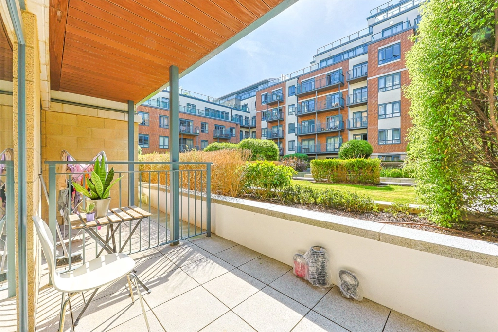 Studio apartments/flats for sale in Boulevard Drive, Beaufort Park, Colindale - NW9 view 12